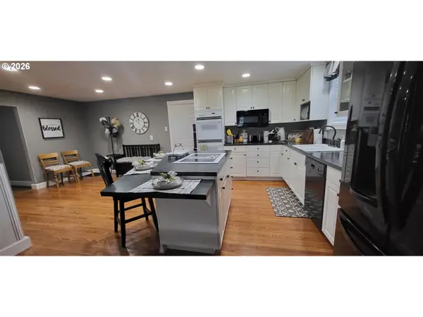 113 SE 3RD AVE, Milton Freewater, OR 97862