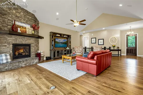 1325 Boldmere CT, Monument, CO 80132