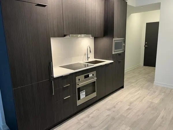 7 GOLDEN LION HTS #N426, Toronto C14, ON M2M 0C1