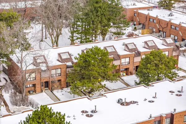 Toronto C07, ON M2R 3N3,298 Torresdale AVE #4