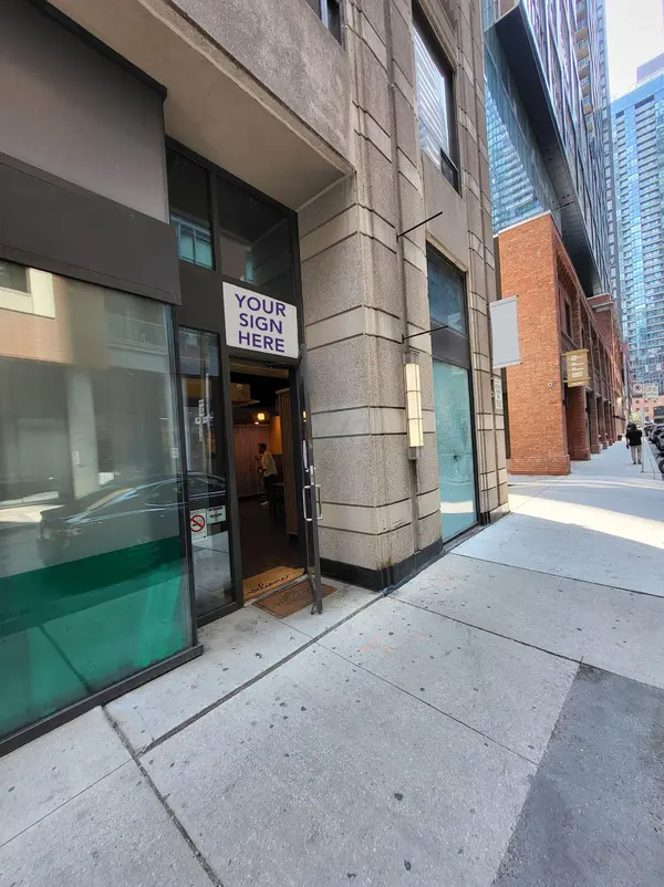 7 Mercer ST, Toronto C01, ON M5V 1H2