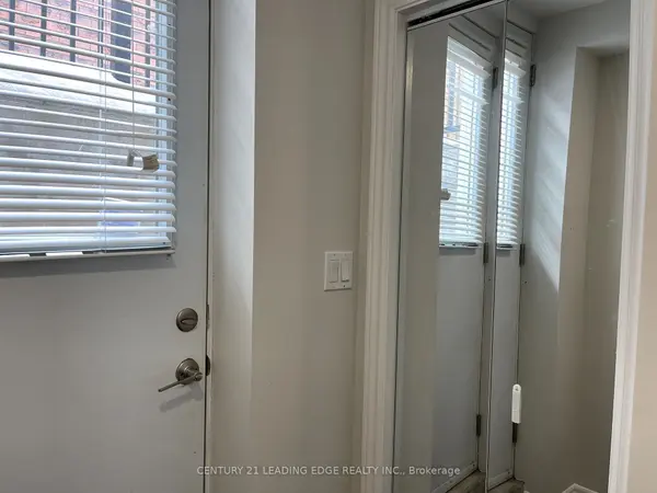 1142 Snowberry CT, Oshawa, ON L1K 2J3