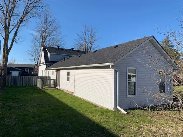 52 Margaret ST, Essa, ON L0M 1B0