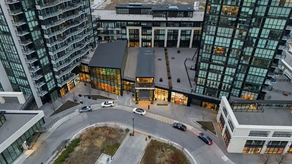 2900 Highway No. 7 N/A #704, Vaughan, ON L4K 0G3