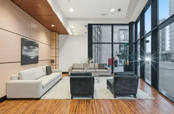 2900 Highway No. 7 N/A #704, Vaughan, ON L4K 0G3