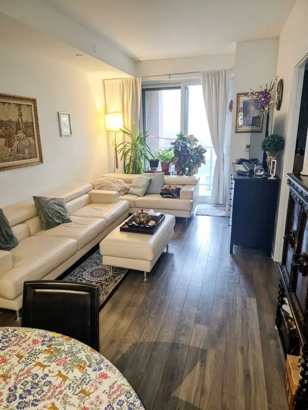 100 Eagle Rock WAY #513, Vaughan, ON L6A 5B9