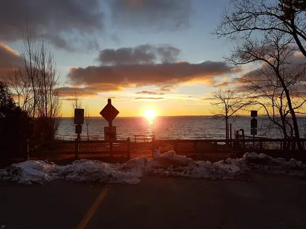 47 Balsam ST, Tiny, ON L0L 1P0