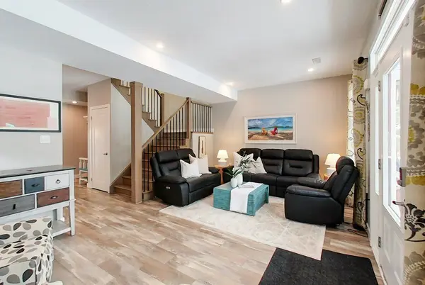 47 Balsam ST, Tiny, ON L0L 1P0