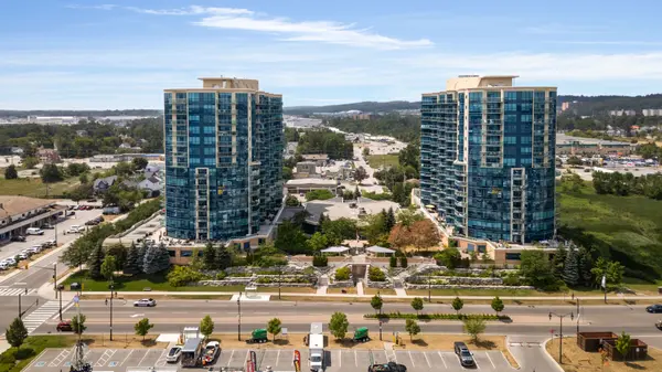 37 Ellen ST #PH09, Barrie, ON L4N 6G2