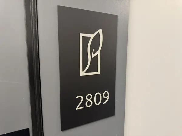 4130 Parkside Village DR #2809, Mississauga, ON L5B 3M8