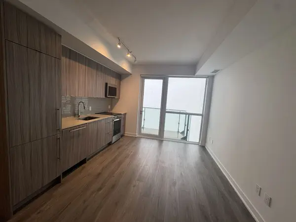 4130 Parkside Village DR #2809, Mississauga, ON L5B 3M8