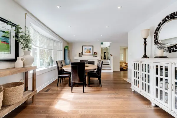 4391 Lakeshore RD, Burlington, ON L7L 1B3