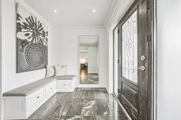 52 Joymar DR, Mississauga, ON L5M 1E9