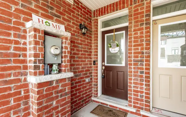 301 Equestrian WAY, Cambridge, ON N3E 0C7