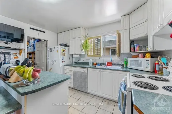 2445 CLEMENTINE BLVD, Billings Bridge - Riverside Park And Area, ON K1V 8E1