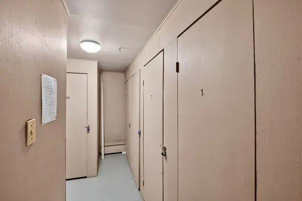 37 Conroy CRES #1, Guelph, ON N1G 2V5