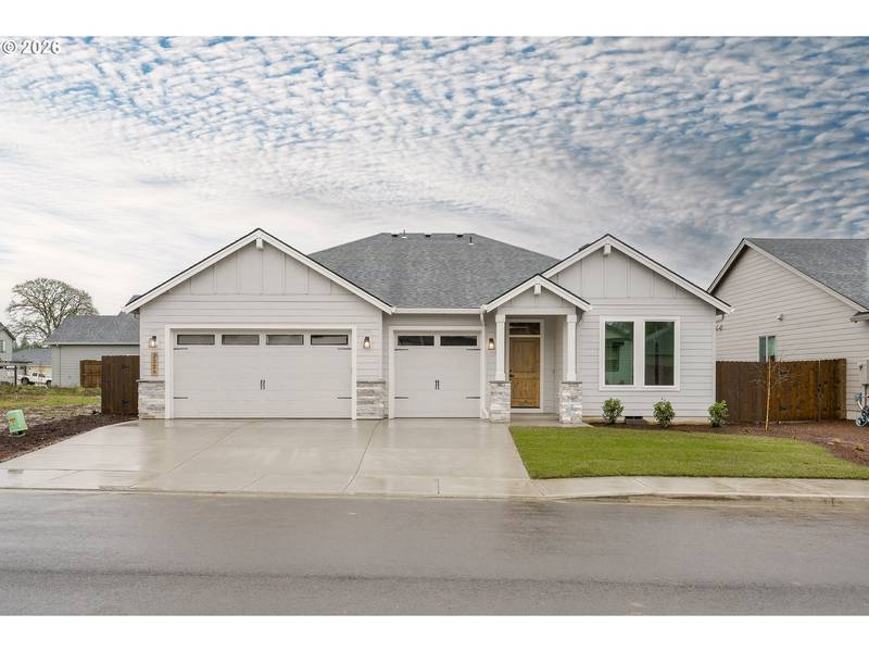 2329 E WOLFPACK ST, La Center, WA 98629