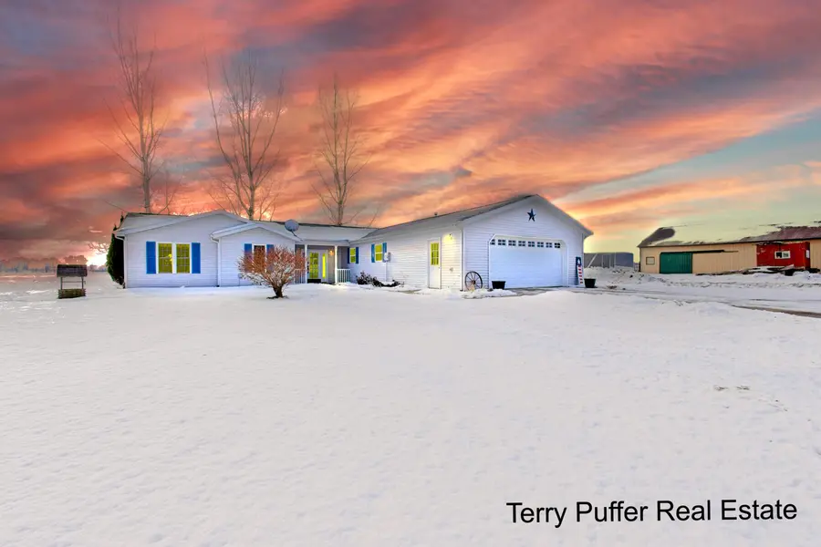 1497 W Grand River AVE, Berlin Twp, MI 48846