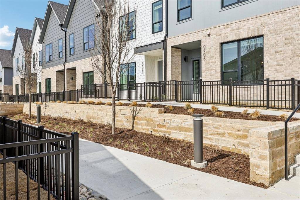 1951 Painted Trail Drive #803, Allen, TX 75013