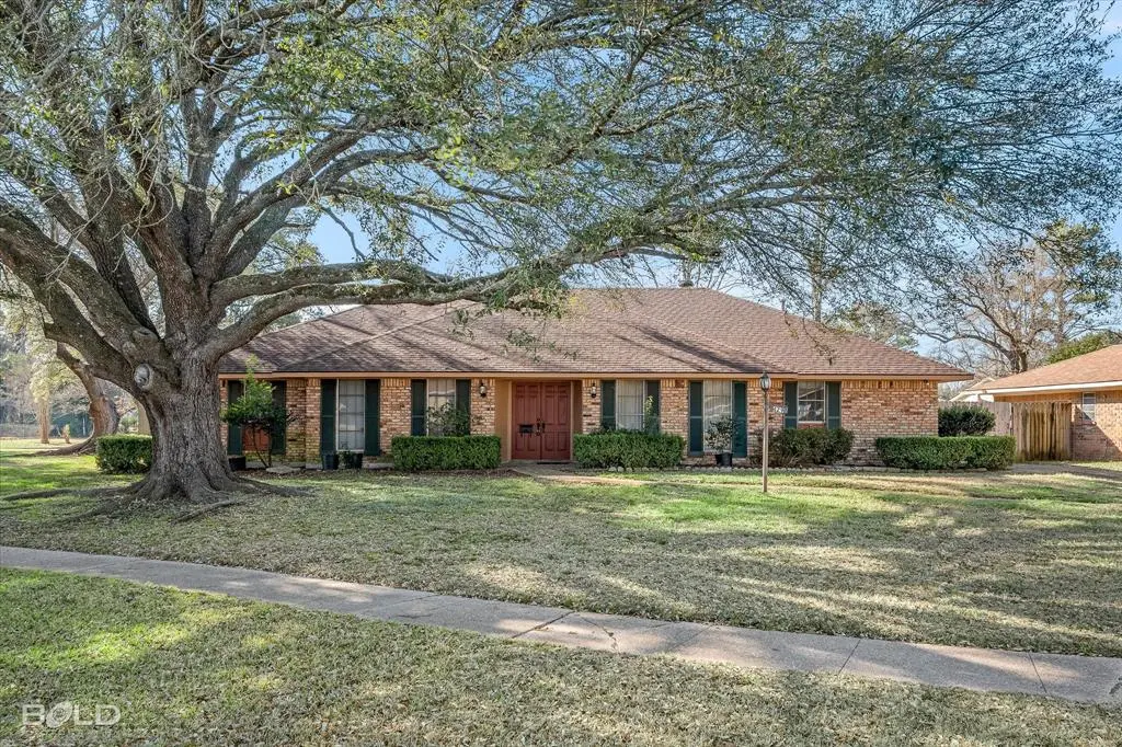 429 Kenshire Court, Shreveport, LA 71115