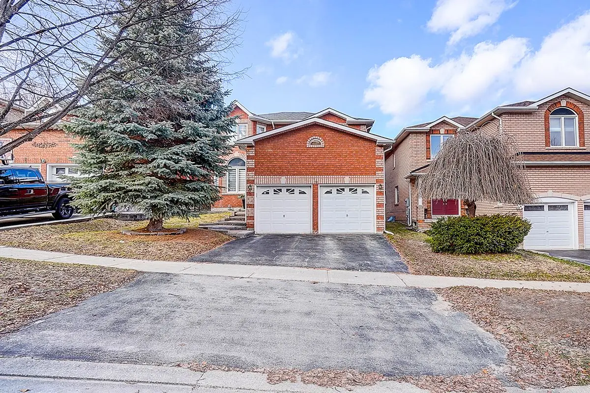 14 Prince DR, Bradford West Gwillimbury, ON L3Z 3B7