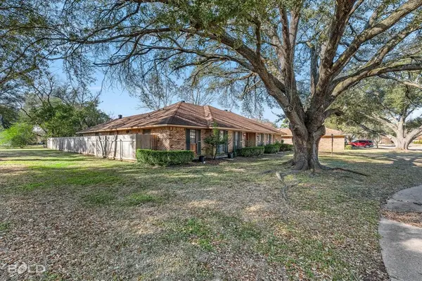 429 Kenshire Court, Shreveport, LA 71115