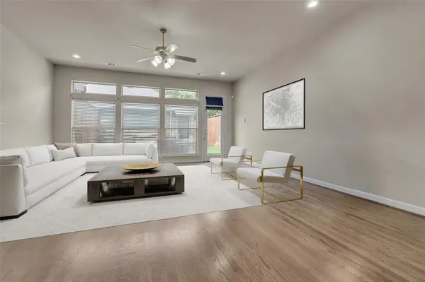 2407 Knight Street, Dallas, TX 75219