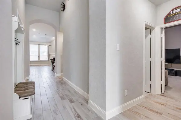 905 Lady Bird Drive, Mckinney, TX 75071