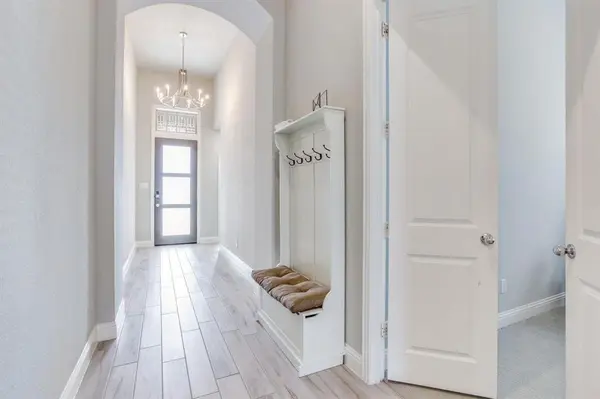 905 Lady Bird Drive, Mckinney, TX 75071