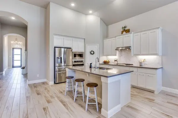 905 Lady Bird Drive, Mckinney, TX 75071