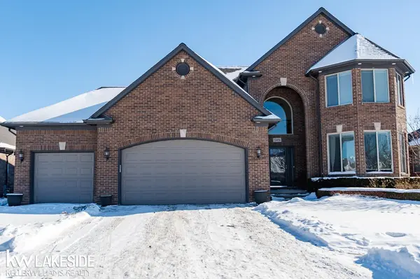 53456 Fitzgerald DR, Macomb Twp, MI 48042