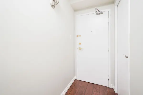 121 Ling RD #1004, Toronto E10, ON M1E 4Y2