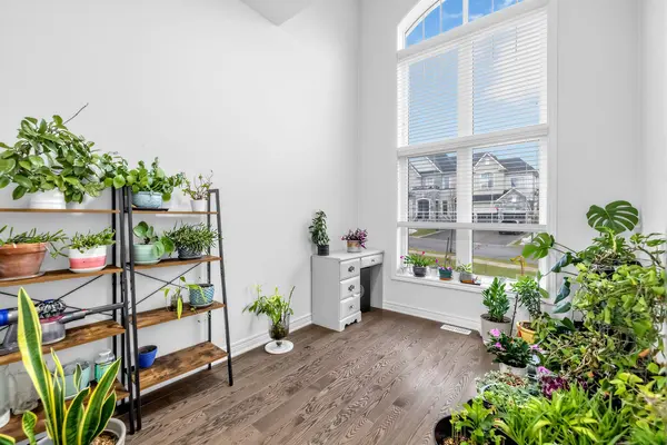 10 Mary Willson CT, East Gwillimbury, ON L9N 0P5