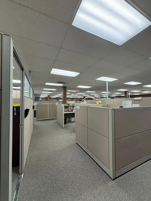 1111 Davis DR #Unit 41/42, Newmarket, ON L3Y 9E5