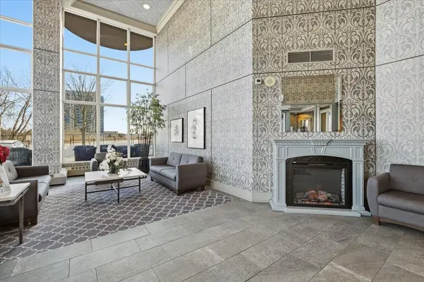 2 Toronto ST #903, Barrie, ON L4N 9R2