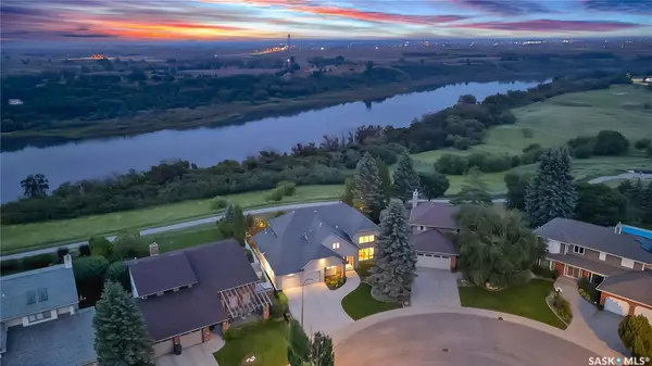 323 Mallin CRESCENT, Saskatoon, SK S7K 7X2