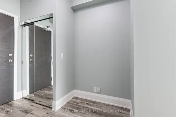 33 Shore Breeze DR #2611, Toronto W06, ON M8V 0G1