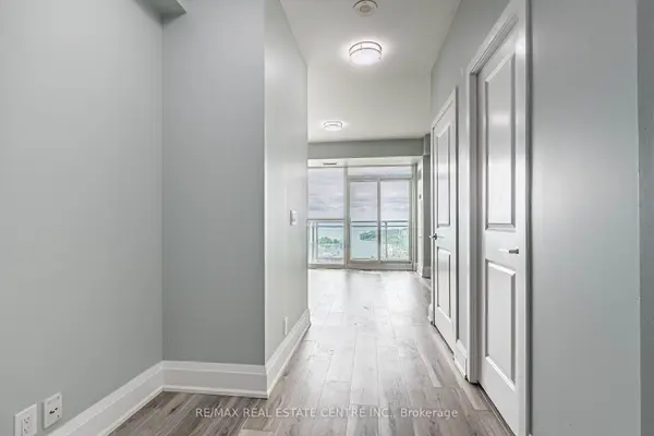 33 Shore Breeze DR #2611, Toronto W06, ON M8V 0G1