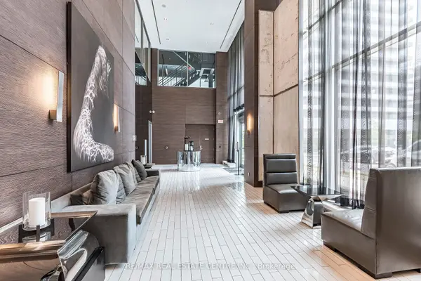 33 Shore Breeze DR #2611, Toronto W06, ON M8V 0G1