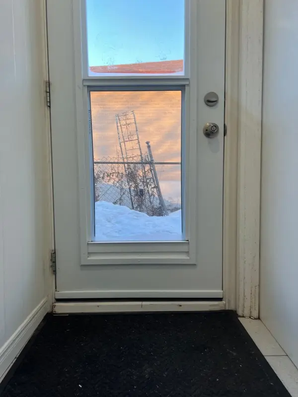 45 Autumn BLVD #lower, Brampton, ON L6T 2W1