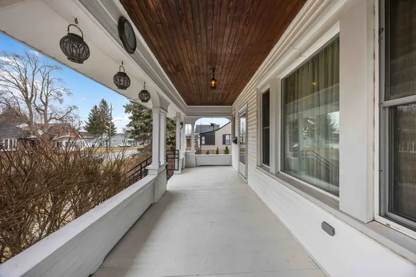 343 Gillard ST, Chatham-kent, ON N8A 1N5