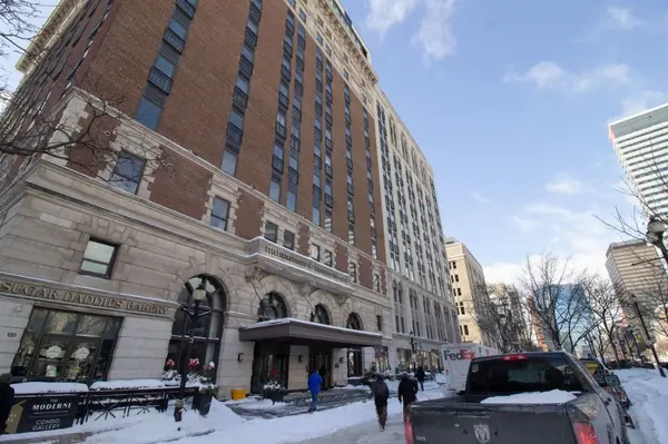 112 King ST E #911, Hamilton, ON L8N 1A8