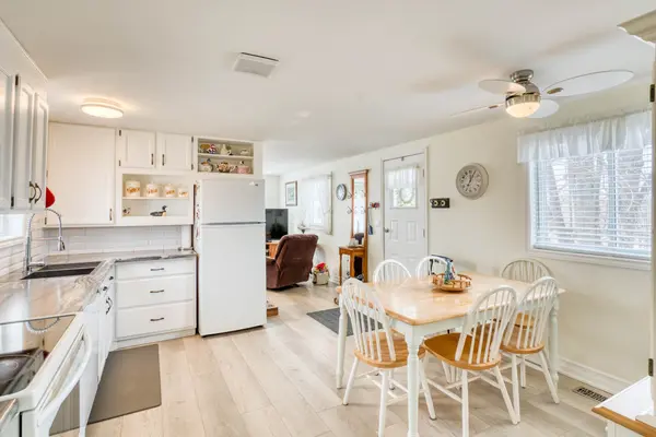 204 Hillview RD, Drummond/north Elmsley, ON K7H 3C8