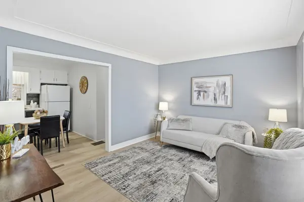 7 West 1st ST, Hamilton, ON L9C 3B5