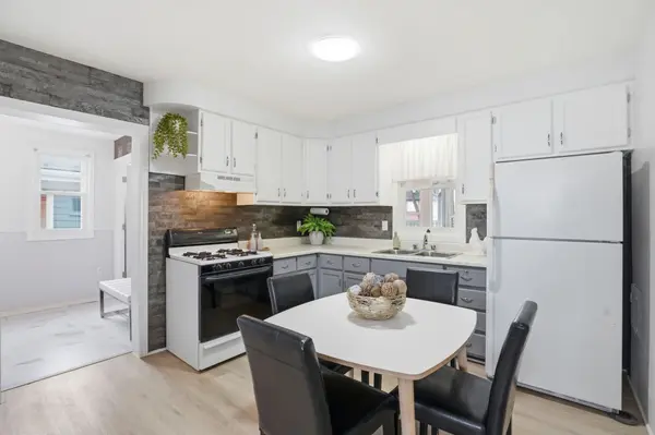 7 West 1st ST, Hamilton, ON L9C 3B5