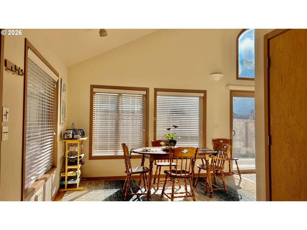 2681 NW MAST AVE, Lincoln City, OR 97367