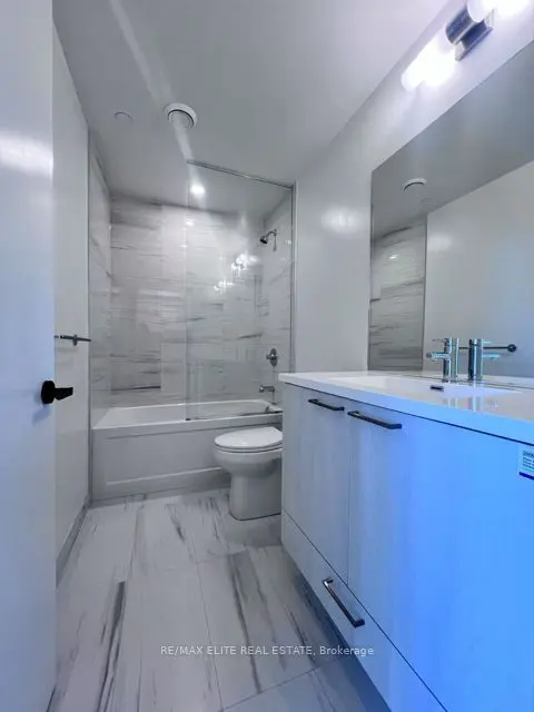 225 Commerce ST #1705, Vaughan, ON L4K 5Z7