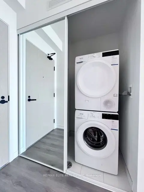 225 Commerce ST #1705, Vaughan, ON L4K 5Z7