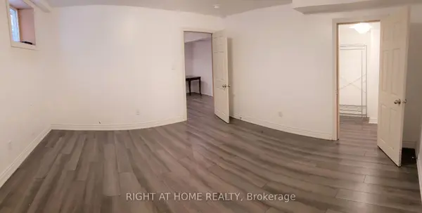 4 Elwin RD, Brampton, ON L6X 0C4