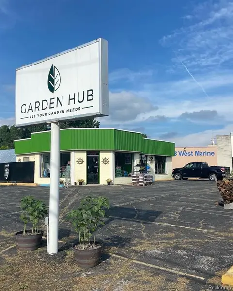 588 Pointe Tremble RD, Algonac, MI 48001